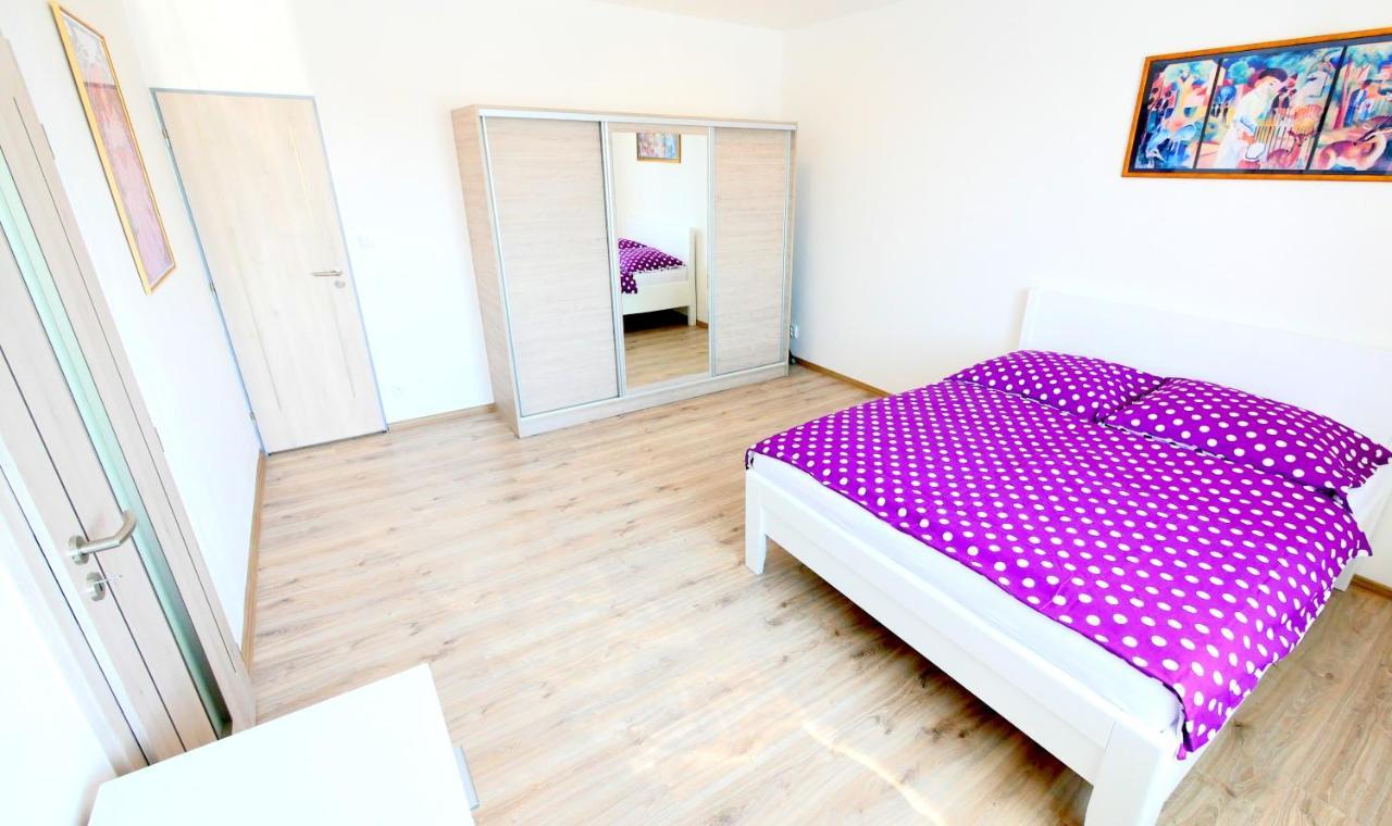 Apartman U Louckeho Klastera 2 Plus Kk Znojmo Eksteriør billede