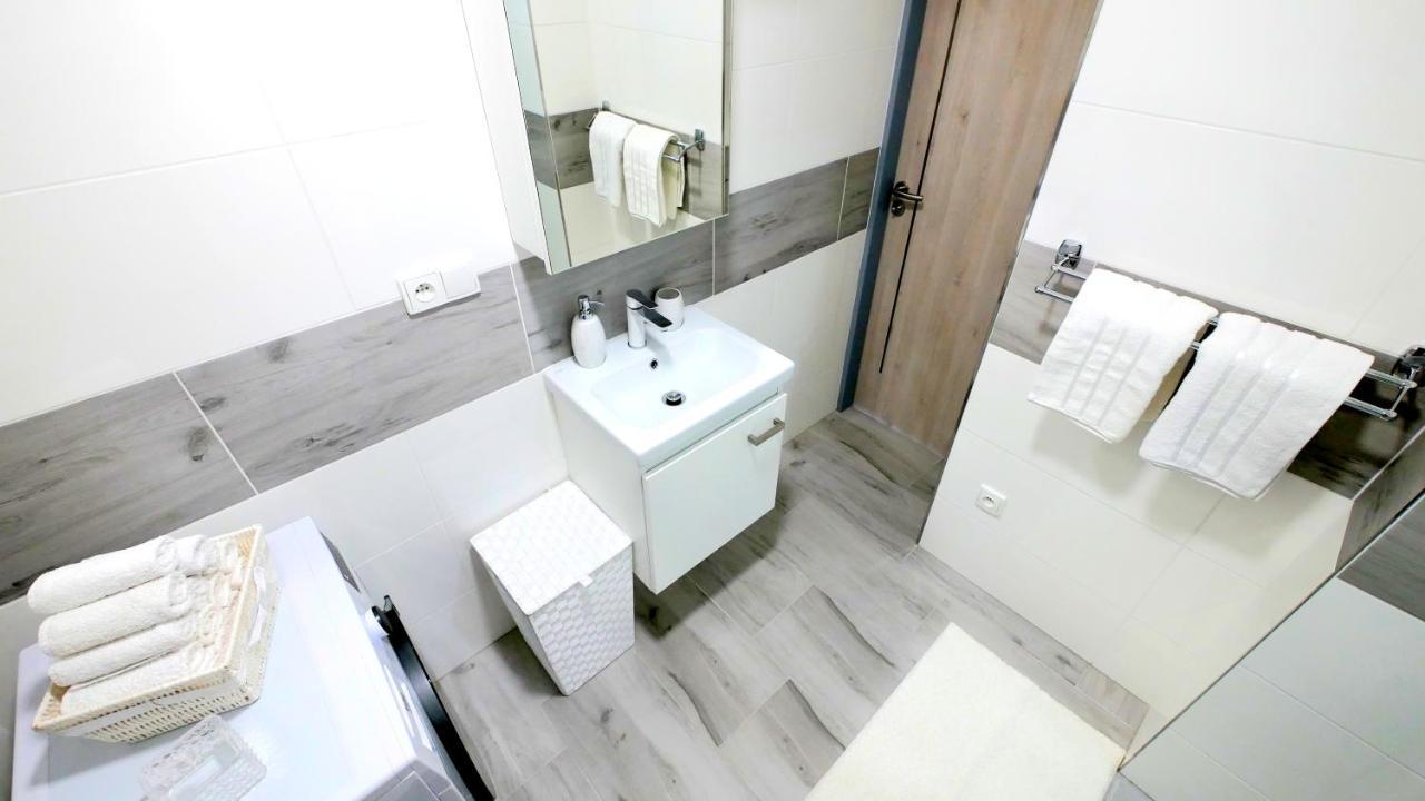 Apartman U Louckeho Klastera 2 Plus Kk Znojmo Eksteriør billede