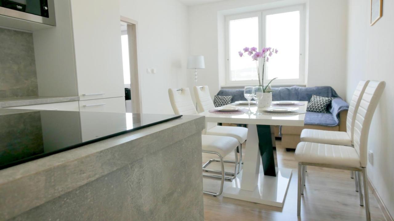 Apartman U Louckeho Klastera 2 Plus Kk Znojmo Eksteriør billede